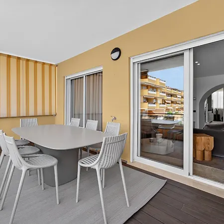 Laura's Gigantes View Penthouse